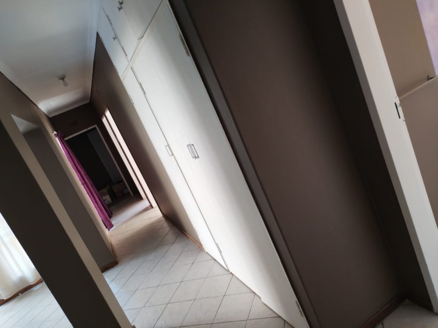 4 Bedroom Property for Sale in La Hoff North West